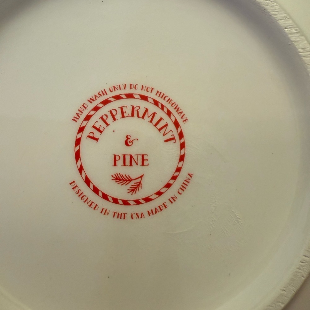 Set of 2 Peppermint & Pine Red Christmas Plates - Picture 4 of 7